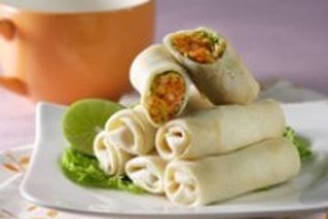 LUMPIA BASAH ISI SALAD