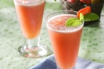 JUS STROBERI PISANG