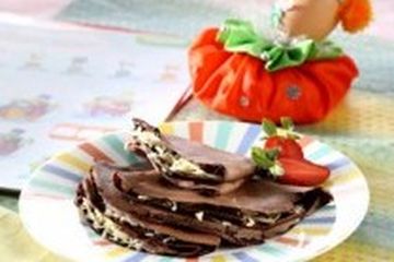 CRISPY CREPE COKELAT KEJU