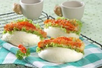 BAKPAO SANDWICH KATSU PEDAS
