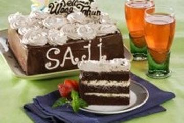 KUE COKELAT ULTAH