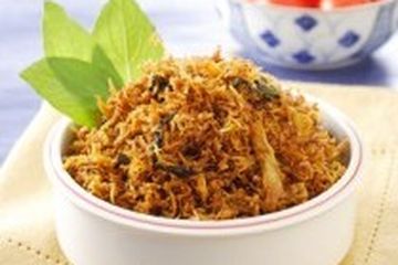 SERUNDENG AYAM KEMANGI