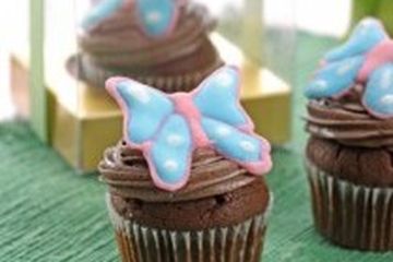 CUPCAKE COKELAT KACANG