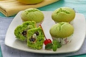 CUP CAKE PANDAN KELAPA MUDA