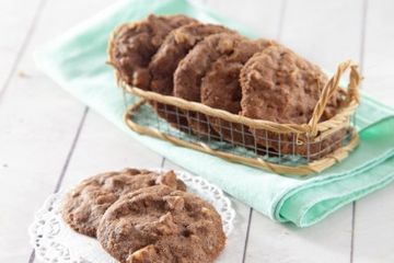 KUE KERING COKELAT KENARI