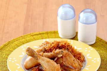 AYAM GORENG KELAPA