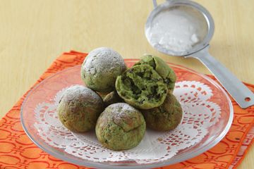 Poffertjes Pandan Tape Hitam Kesukaan Si Kecil