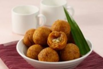 BOLA UBI KELAPA MUDA