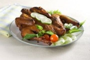 AYAM BEKAKAK MANIS
