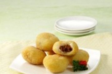 KETAN GORENG ISI ABON PEDAS