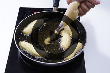 Dengan Churros With Green Tea Sauce Ini, Semua Bisa Jadi Chef Kesayangan Keluarga