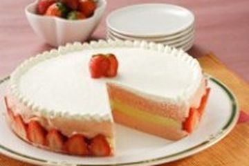 CAKE KUKUS STROBERI