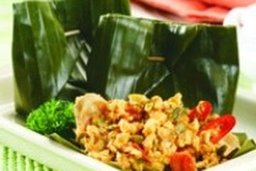 TEMPE KUKUS BUNGKUS DAUN