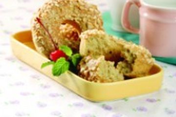 CAKE TAPE KACANG