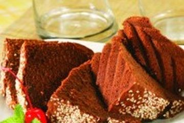 CAKE COKELAT BEREMPAH