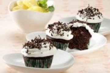 CUP CAKE COKELAT NANAS