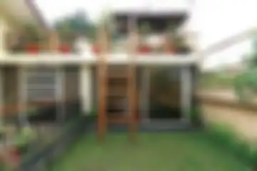 Ilustrasi taman atap manfaatkan dak rumah.