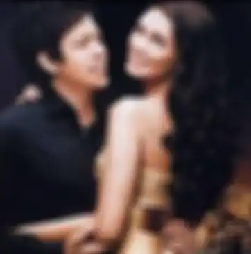 Luna Maya Saat Membintangi Iklan Bersama Ariel Noah