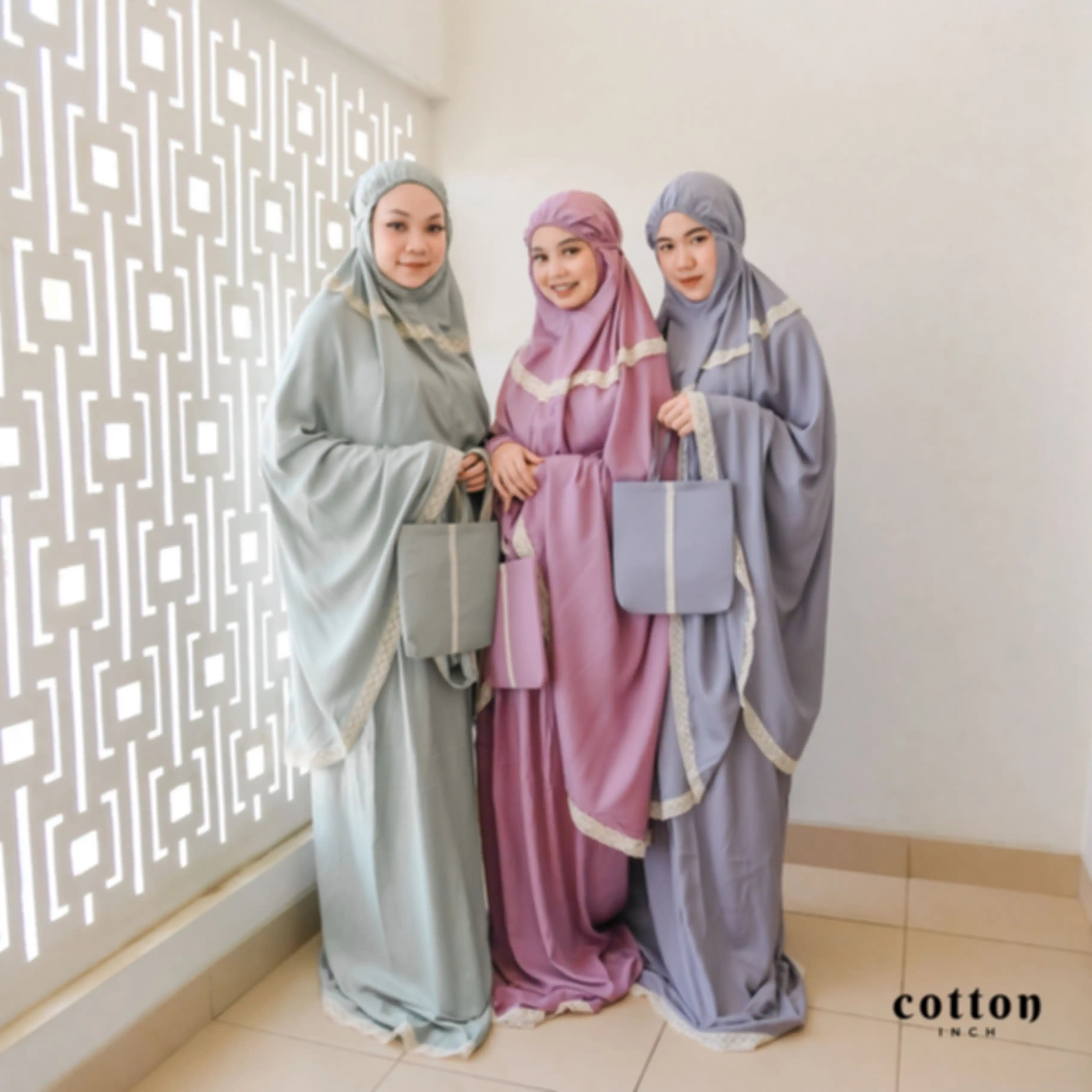 Mukena rayon dari Cotton Inch. 