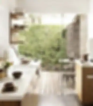 Desain dapur bersih terlihat cantik karena dipasangi lampu gantung model ini. Foto hasilnya jadi rujukan. 