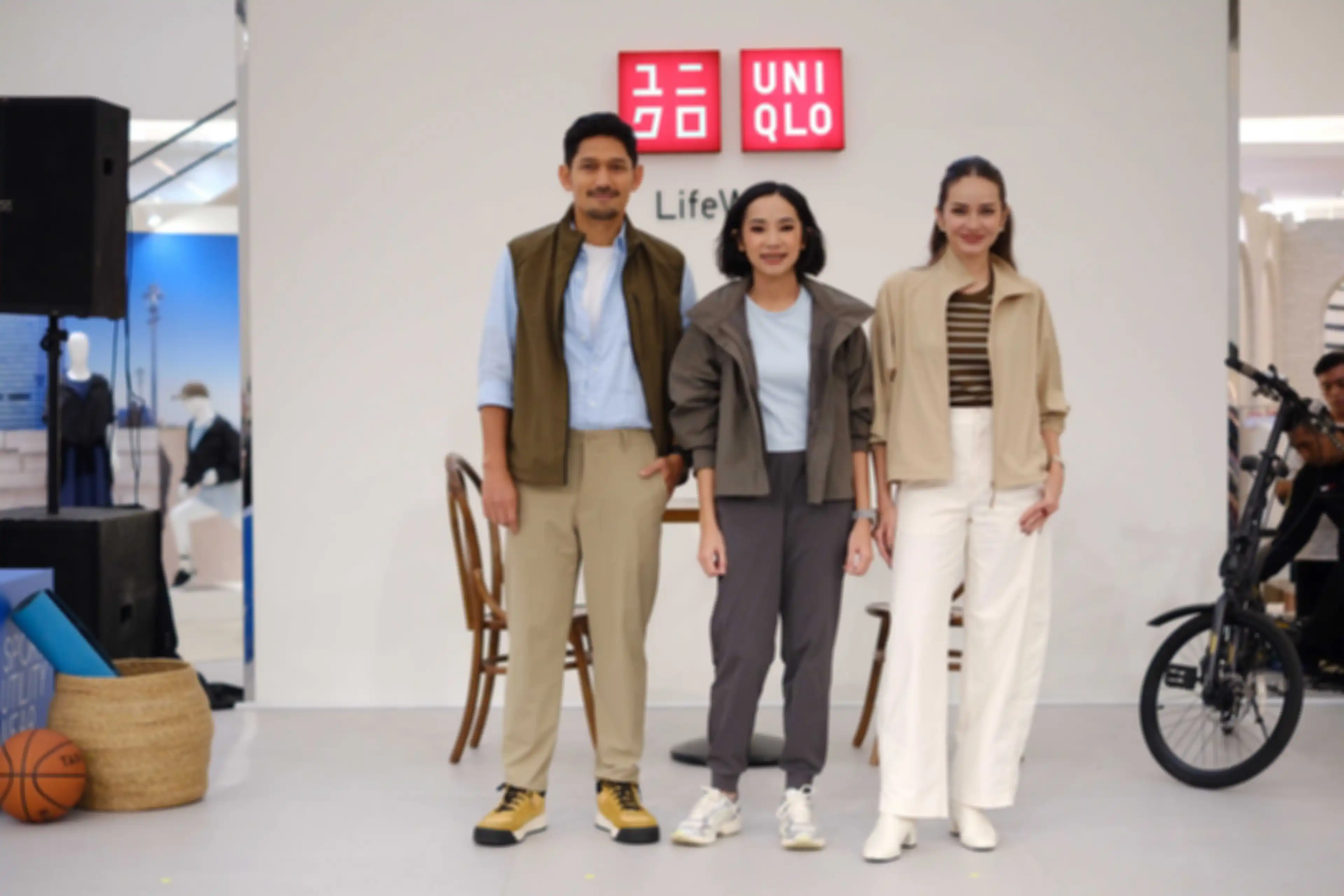 UNIQLO Indonesia memperkenalkan Ibnu Jamil dan Enzy Storia, sebagai muses Sport Utility Wear UNIQLO Indonesia.