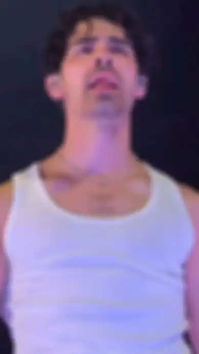 Tato Joe Jonas tentang kedua anaknya