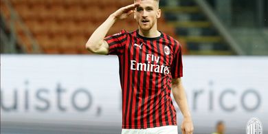 Mau Tur Asia Belum Punya Bek Sayap Baru, AC Milan Sulap 2 Pemain