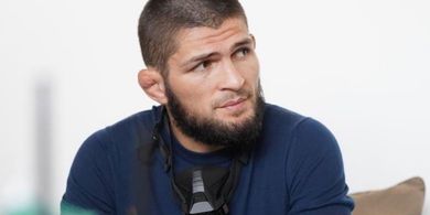 Khabib Nurmagomedov Siap Bagi Ilmu pada Legenda Manchester United yang OTW debut di PFL