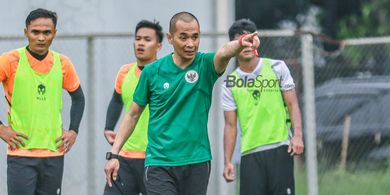 Tak Hanya Zulkifli Syukur, Kurniawan Dwi Yulianto Juga Jadi Kandidat Asisten Patrick Kluivert di Timnas Indonesia