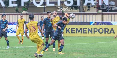 Bek asal Brasil Rindu Main di Indonesia, Ingin Gabung Persija hingga Persib