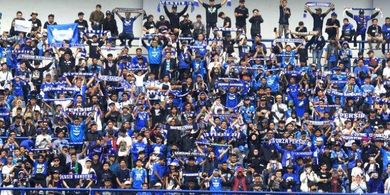 Persib Kokoh di Puncak Klasemen, Bobotoh Diperingatkan untuk Tetap Rendah Hati