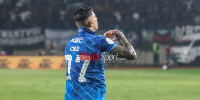 Hasil Liga 1 - Persib Bungkam PSM, Gol Ciro Alves Jadi Pembeda