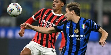 Final Piala Super Italia - Momen si Anak Maluku Angkat Trofi Perdana di AC Milan