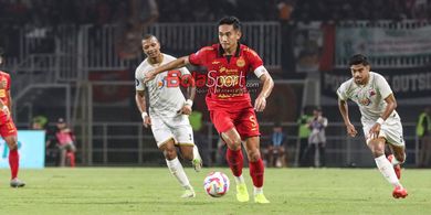 Reaksi Bek Thailand dan Filipina Lihat Gol Spektakuler Rizky Ridho di Liga 1