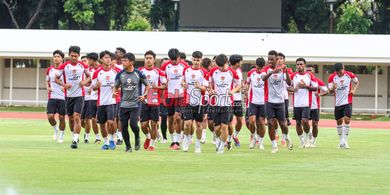 Hadiah Emas Pemberian Wasit Sia-sia, Timnas U-20 Indonesia Tertinggal dari 10 Pemain Yordania di Babak I Laga Uji Coba