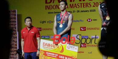 Belum 24 Jam Medali Jonatan Christie Terkelupas, Tulisan Turnamen Indonesia Masters 2025 Hilang