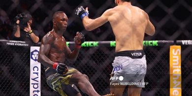 Isyaratkan Comeback usai Keok dari Kompatriot Khabib, Israel Adesanya Tantang Si Pencuri Sabuk Kelas Menengah