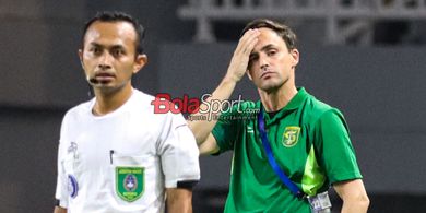 Paul Munster Minta Media Tak Hakimi Ofan setelah Buyarkan Kemenangan Persebaya