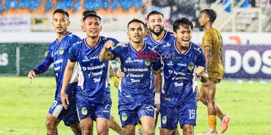 Daftar Penghargaan Liga 2 2024-2025 - PSIM Juara, Ramai Rumakiek Top Skorer