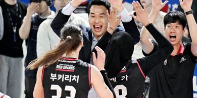 Ko Hee-jin Beri Kesempatan Asisten Jadi Pelatih Sebelum Red Sparks Berkompetisi, Kapten dan Middle Blocker Andalan Hadir