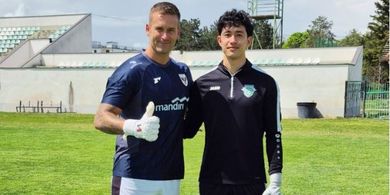 Bersinar di Liga Kosovo, Cyrus Margono Disambangi Pelatih Kiper Timnas Indonesia