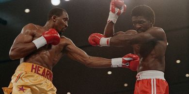 SEJARAH HARI INI - Pelan-pelan Bikin 2 Mata Lawan Tak Bisa Melihat, Thomas Hearns Pertahankan Takhta