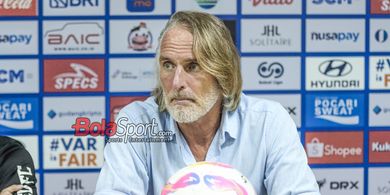 Update Daftar Pelatih di Klub Liga 1 2025/2026 - Didominasi Negeri Belanda, Miris Tanpa Kehadiran Pelatih Lokal