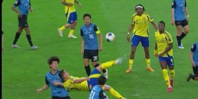 Salto di Tengah 2 Pemain Klub Jepang, Ronaldo Kehilangan Gelar Raja Asia