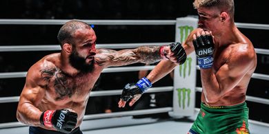ONE Championship – Tak Mau Musuh Lain, Tangan Batu John Lineker Hanya Ingin Mendarat di Fabricio Andrade
