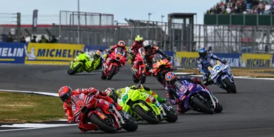 Ditambah Ucapan Marc Marquez, Orang-orang Mulai Sadar soal Kesulitan Bagnaia Terhadap Ducati GP25