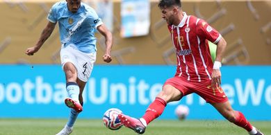 Keren Juga Pakai Biru, Debut Tijjani Reijnders di Man City Keren sampai Tidak Diganti