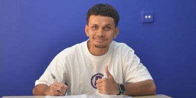 Persib Bandung Akhirnya Ungkap Alasan Rekrut Hamra Hehanussa