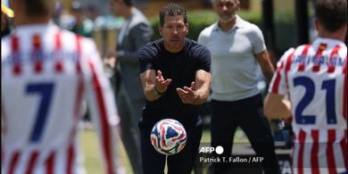 Piala Dunia Klub 2025 - Dua Kemenangan Tak Cukup Loloskan Atletico, Diego Simeone Ungkit Kontroversi Lawan Bekas Tim Lionel Messi