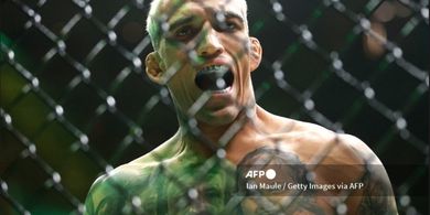 Charles Oliveira Buka Suara usai Kalah KO dari Ilia Topuria pada UFC 317